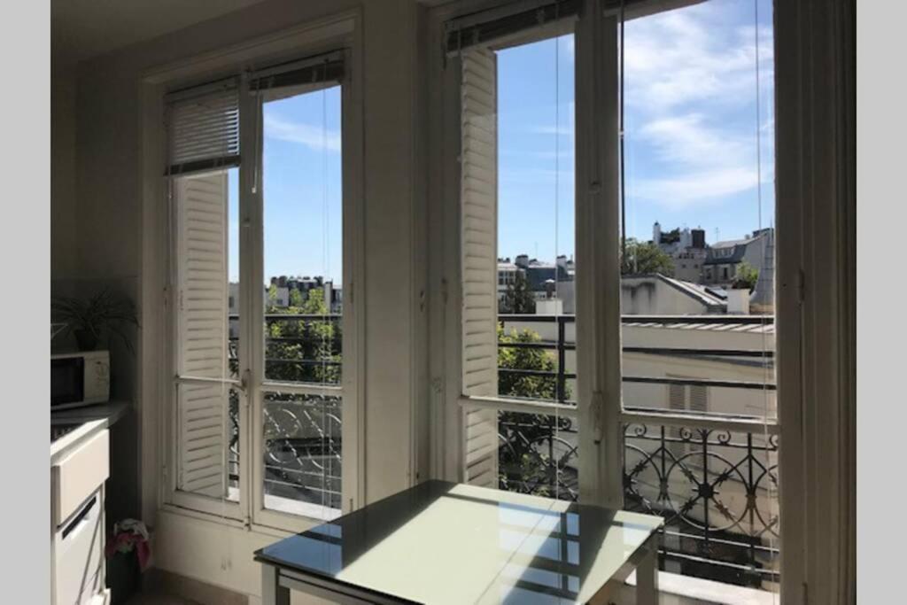 Montmartre - View On Eiffel Tower ! Appartamento *