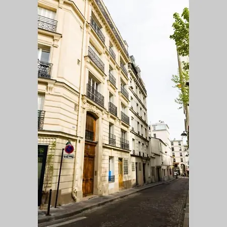 Apartment Montmartre - View On Eiffel Tower ! Paris