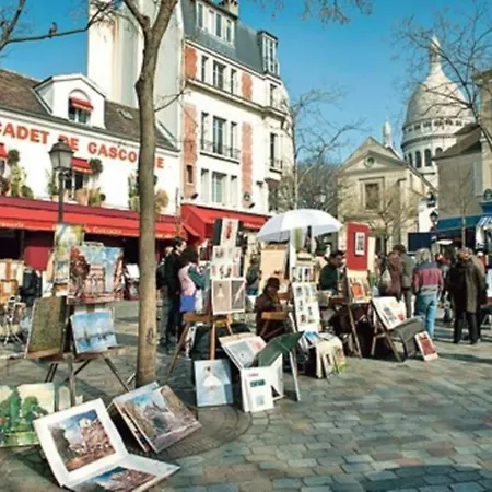 Apartment Montmartre - View On Eiffel Tower ! Paris