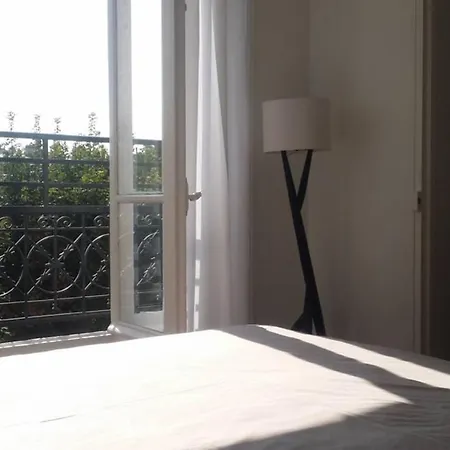 Apartment Montmartre - View On Eiffel Tower ! *